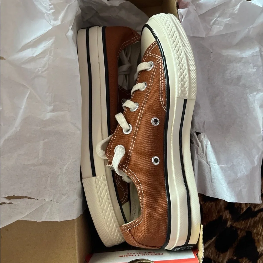 COPY - Converse brown brand new ! - Picture 2 of 6
